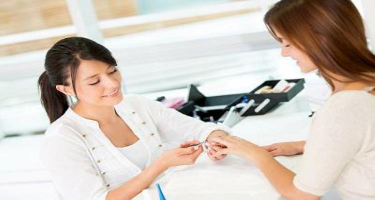 7 Dicas para manicure fidelizar clientes