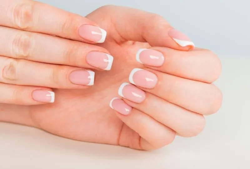 Deixe suas unhas mais bonitas com pouco