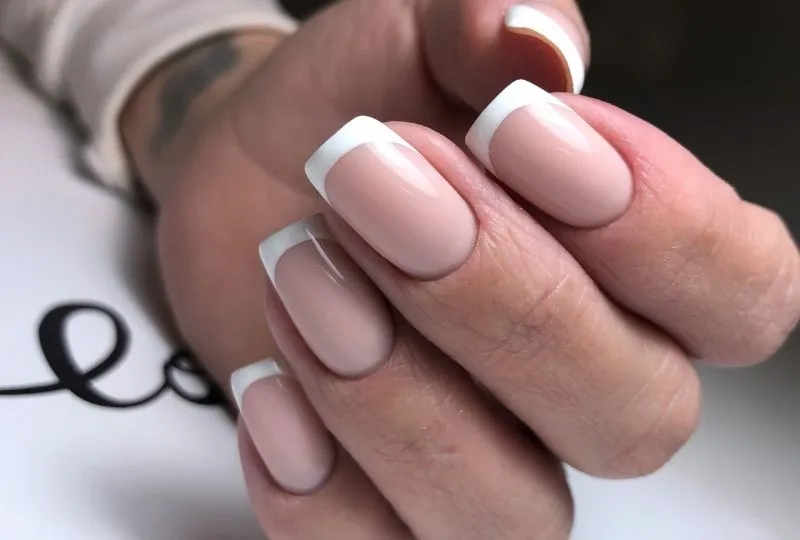 Benefícios de hidratar as unhas